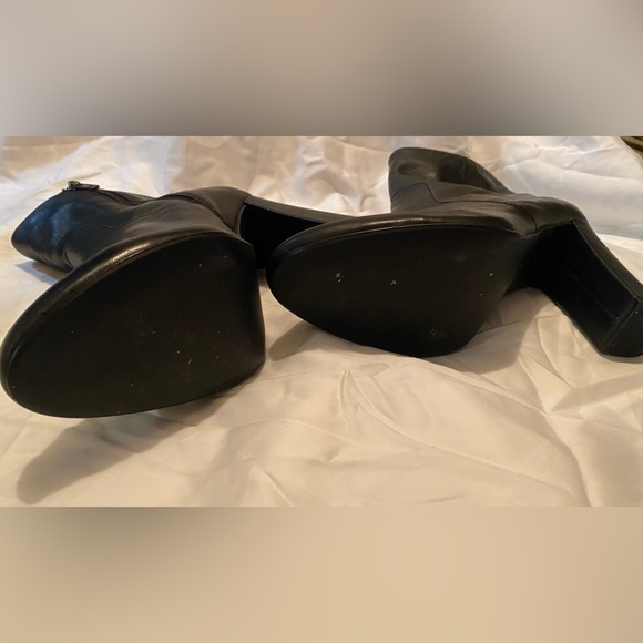 Steve Madden Black Leather Ankle Boots- 4 inch Heel - Picture 3 of 3